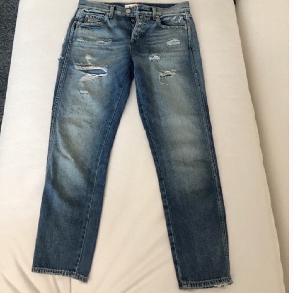 AMO Tomboy Crop in First Love size 27 NWOT